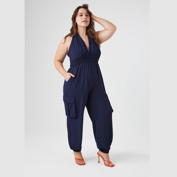 NWT Halter Jumpsuit ✨ - Picture 1 of 4